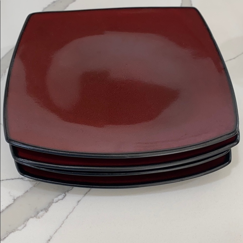 Gibson Elite Soho Lounge Square Dinnerware Red